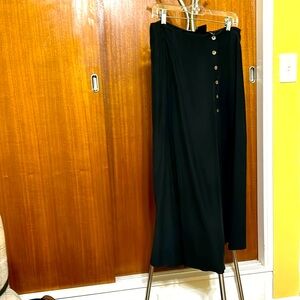 Very Good Used Condition.  Dry cleaned